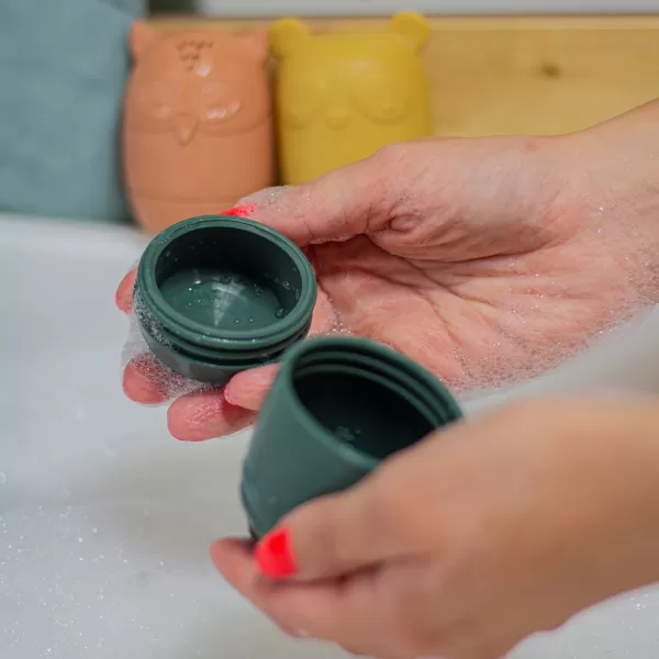 PETITE&MARS Hračky silikónové do vane AMIGOS 4 ks 6m+