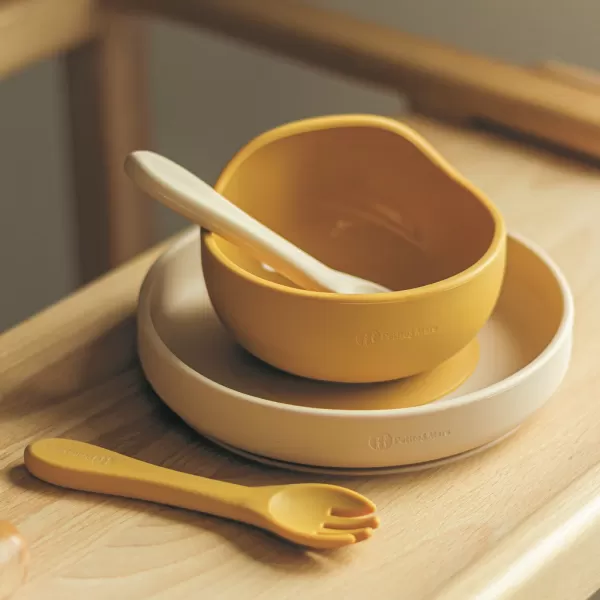 PETITE&MARS Tanier silikónový s prísavkou TAKE&MATCH 6m+