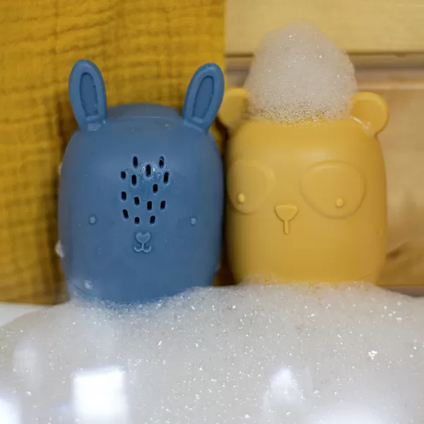 PETITE&MARS Hračky silikónové do vane AMIGOS 4 ks 6m+