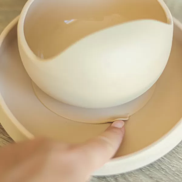 PETITE&MARS Tanier silikónový s prísavkou TAKE&MATCH 6m+