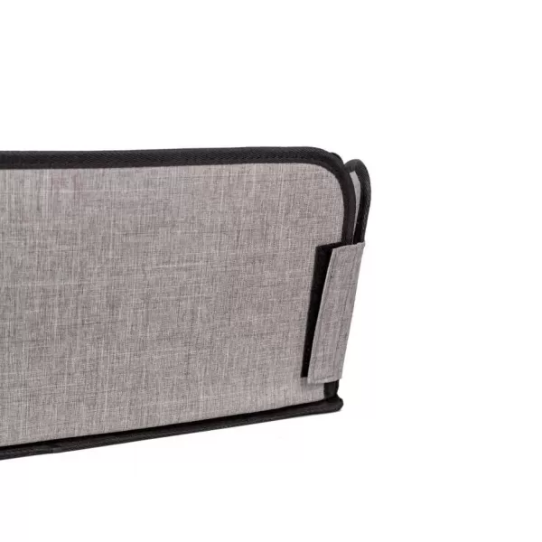 Baby Dan TravelFun Hrací pultík do auta na aktivity pre deti