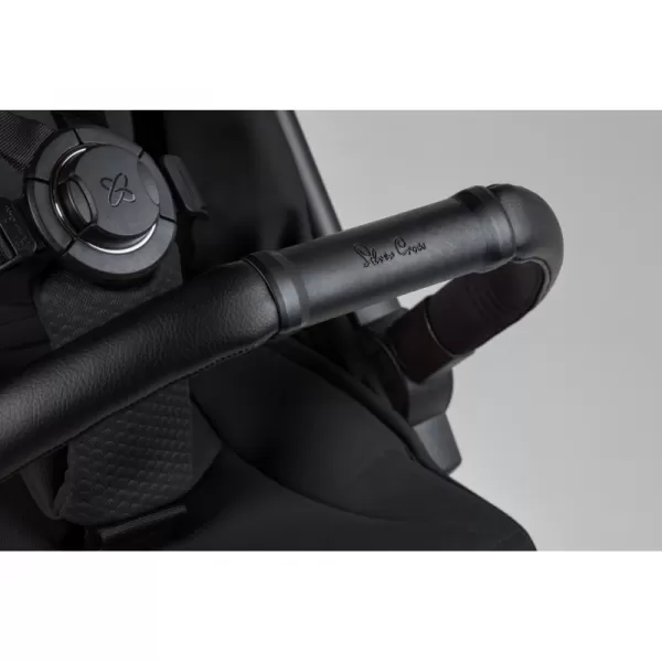 Strieborný krížový prúd 5 kočíka